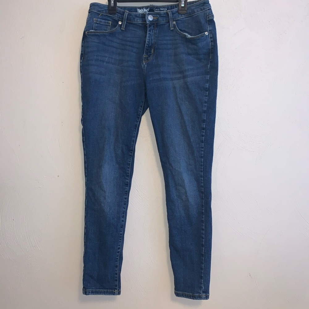 Mossimo Curvy Skinny Jeans Size 8